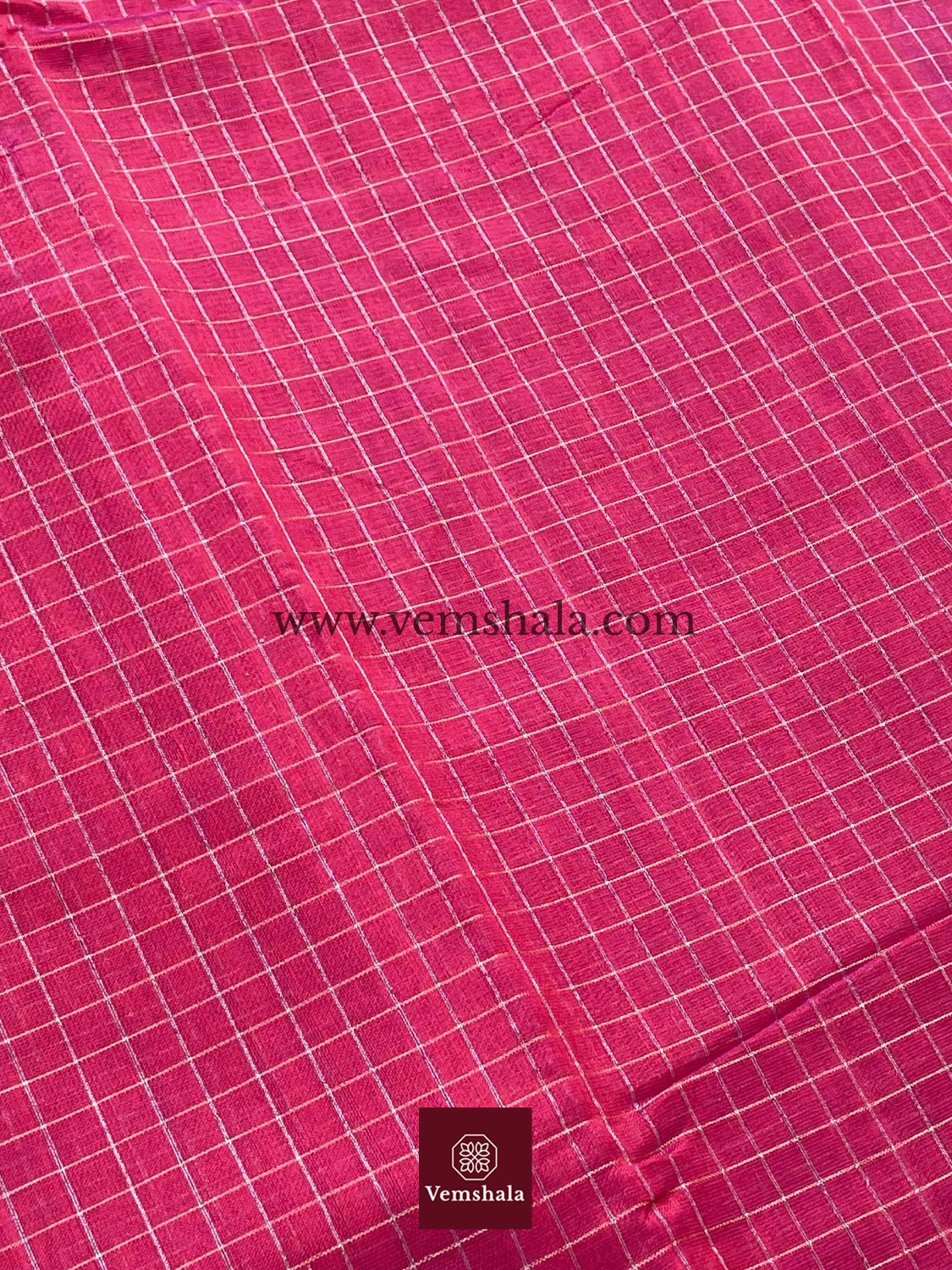 Pink / Purple Silk Cotton Mangalgiri Saree : Naisha - Vemshala