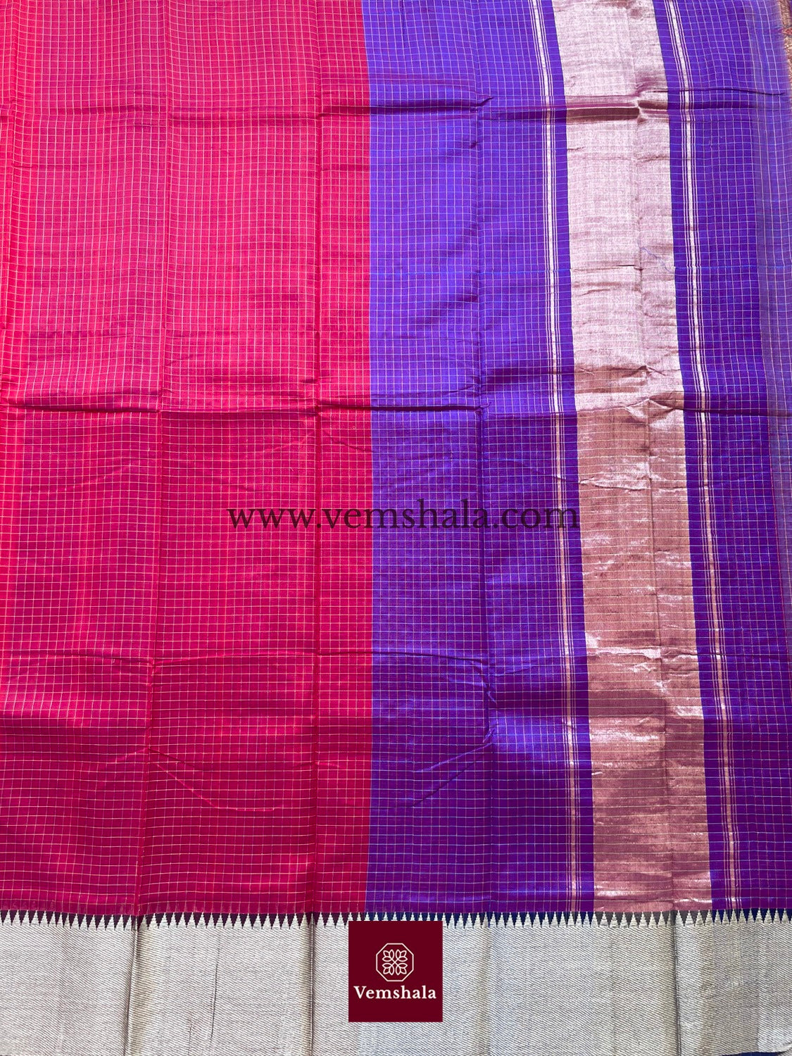 Pink / Purple Silk Cotton Mangalgiri Saree : Naisha - Vemshala