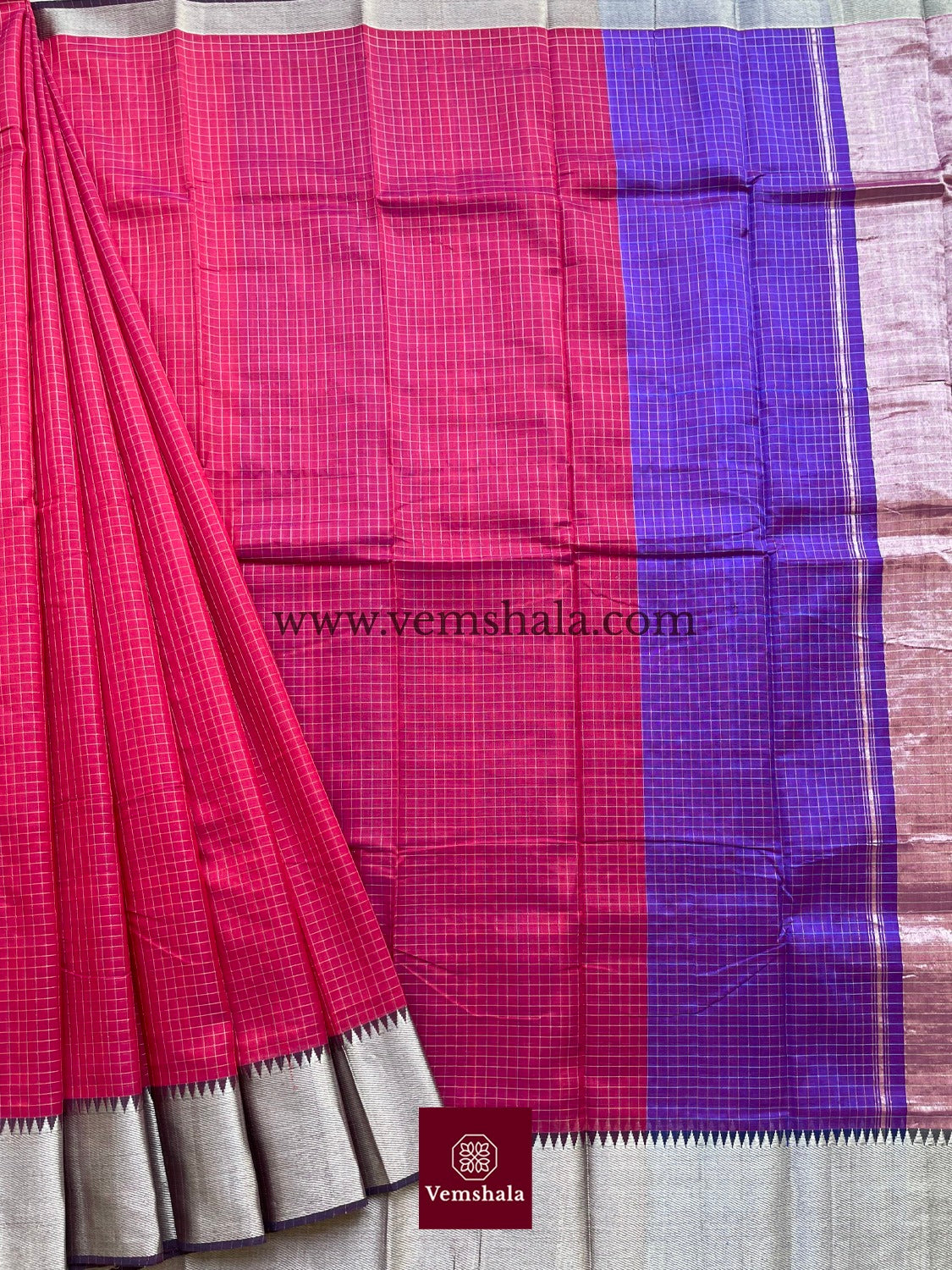 Pink / Purple Silk Cotton Mangalgiri Saree : Naisha - Vemshala