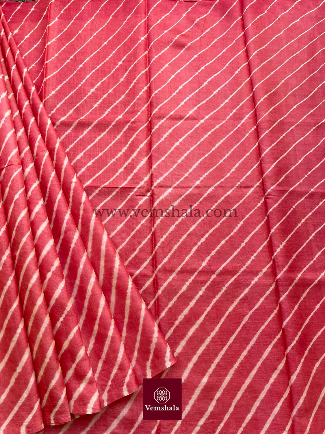 Watermelon / Ecru Leheriya Silk Saree : Tripta - Vemshala