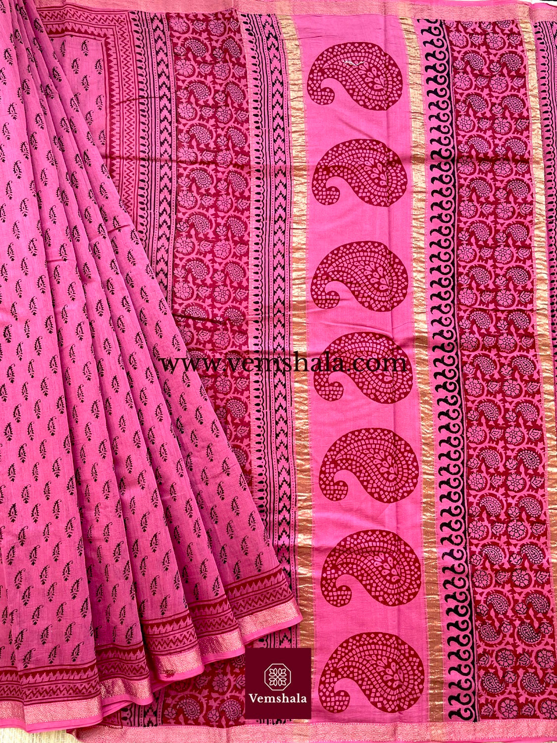 Pink /Black / Red Hand Block Printed Maheshwari Saree : Pushpanjali - Vemshala