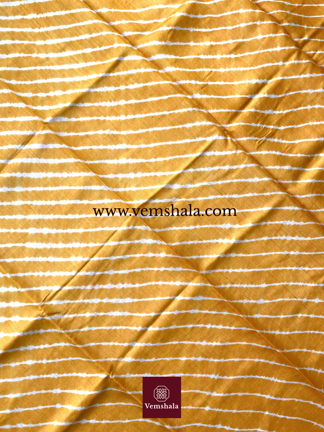 Yellow Gold / Antique white Leheriya Silk Saree - Vemshala