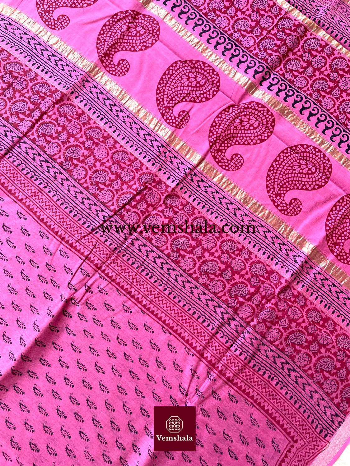 Pink /Black / Red Hand Block Printed Maheshwari Saree : Pushpanjali - Vemshala