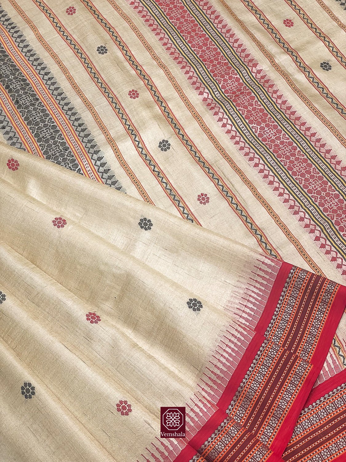 Brown / Red Jala Karvati Kinar Vidarbha Tussar Silk Saree - Vemshala