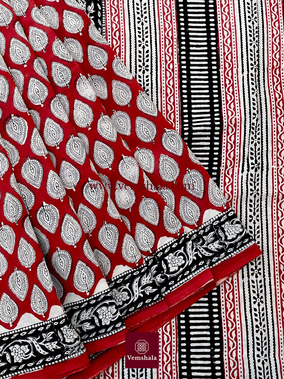 Red/ Ecru/ Black Bagru Handblock Print Cotton Saree : Trishaya - Vemshala