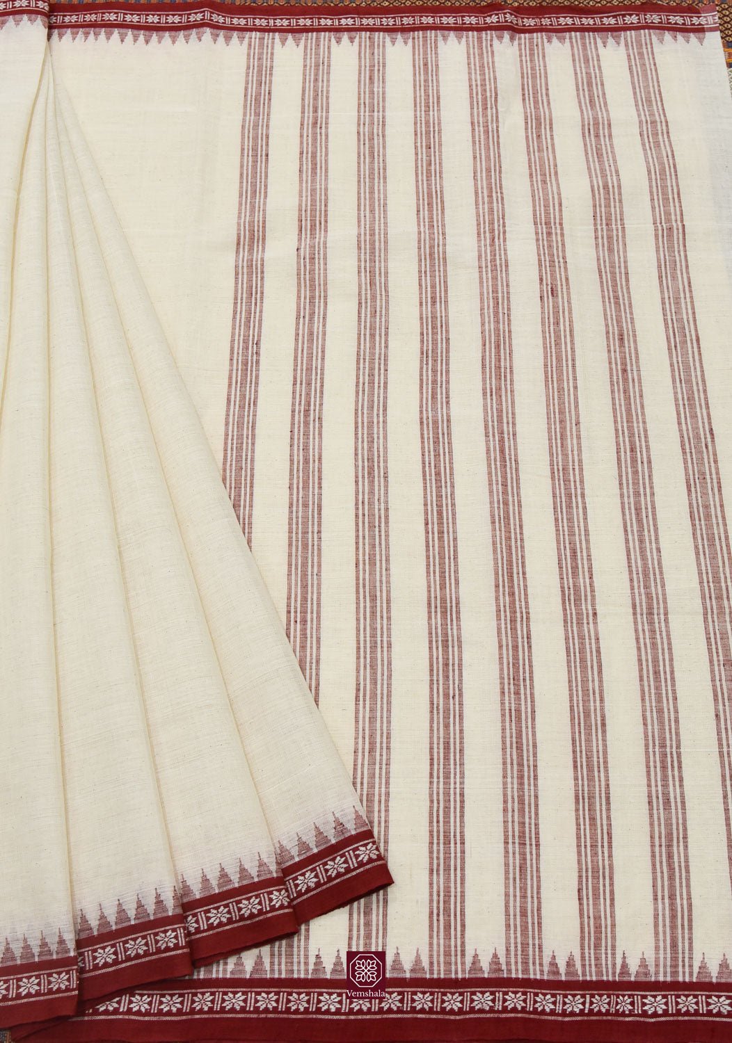 Ecru / Maroon Ponduru Cotton Saree - Vemshala