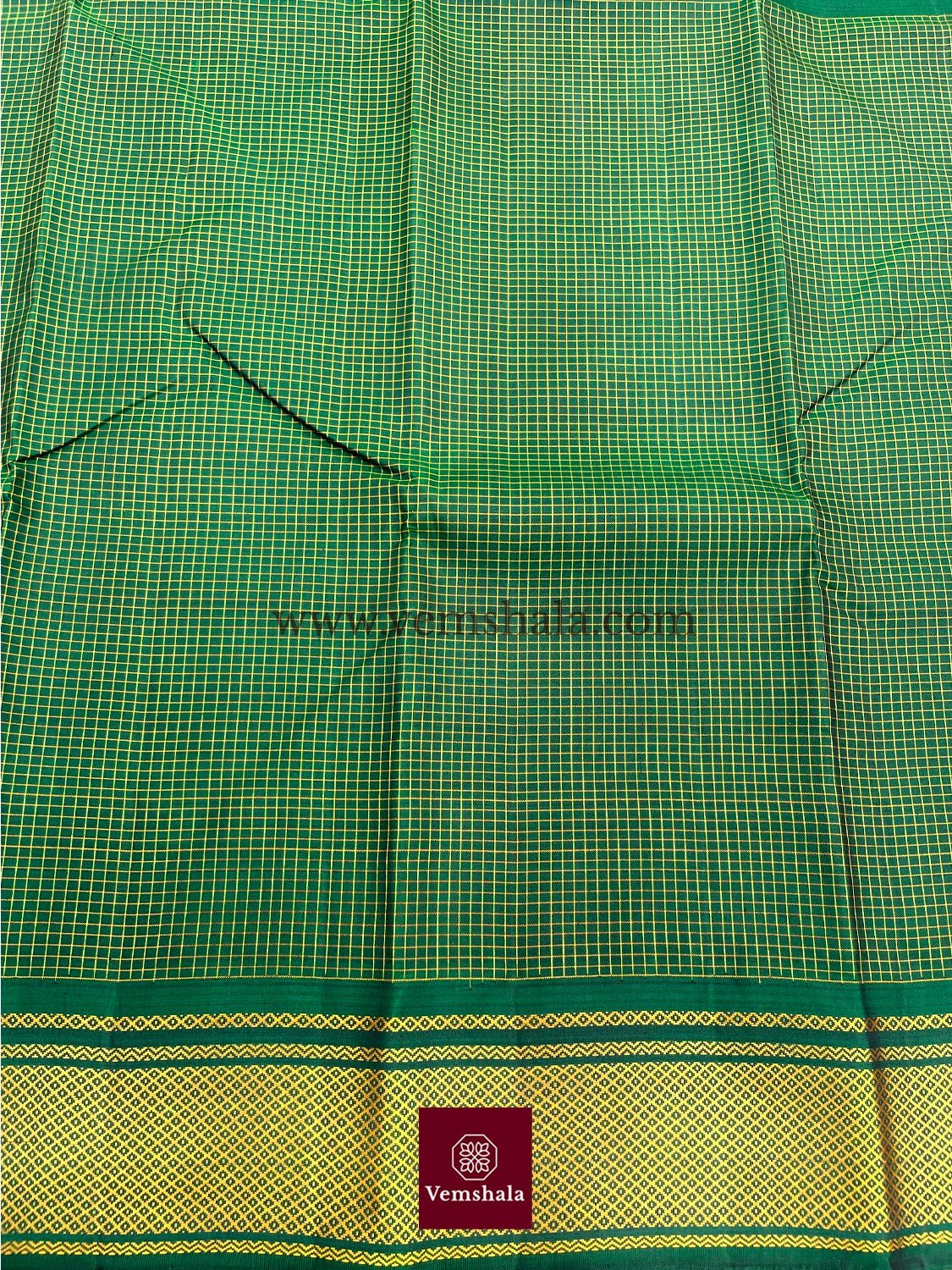 Forest Green / Gold Kanchipuram Silk Saree : Panna - Vemshala