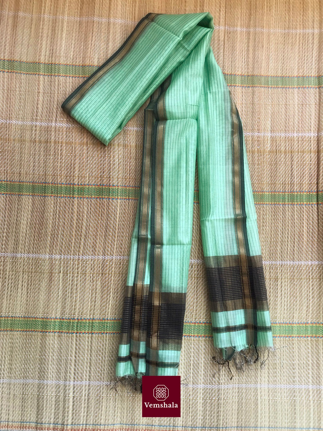 Pistachio Green / Charcoal / Gold Maheswari Silk Dupatta : Pista - Vemshala