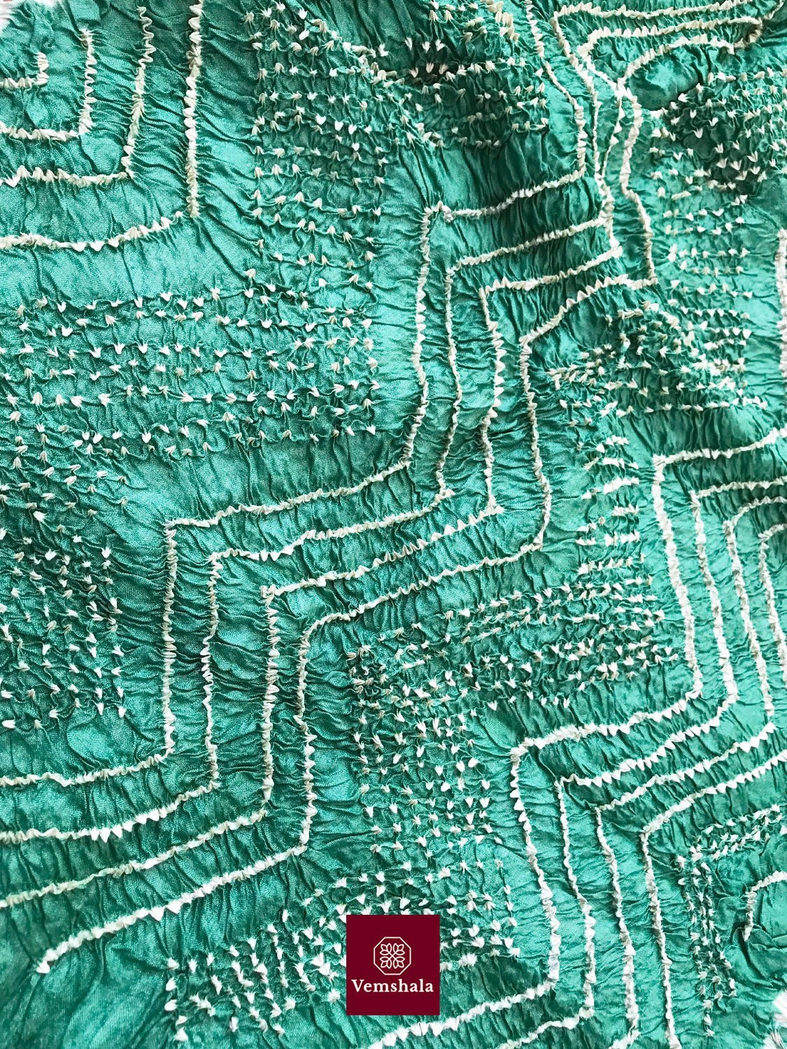 Green Emerald Tussar Silk Bandhani / Bhandej Stole - Vemshala