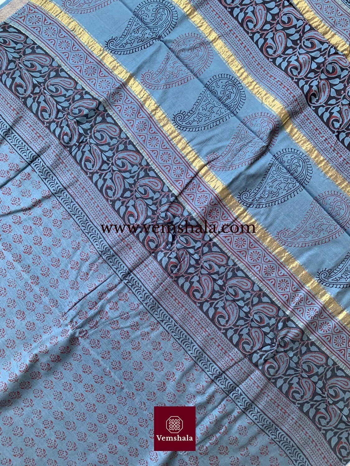 Grey/ Black / Red Hand Block Printed Maheshwari Saree : Gauravi - Vemshala