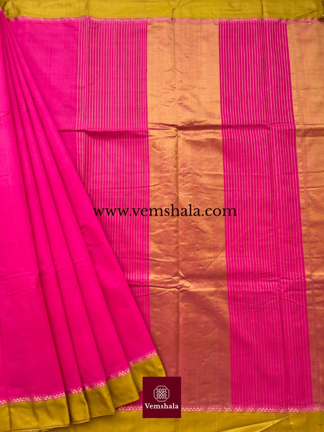 Hot Pink / Light Green Ponduru Cotton Saree : Pankhuri - Vemshala