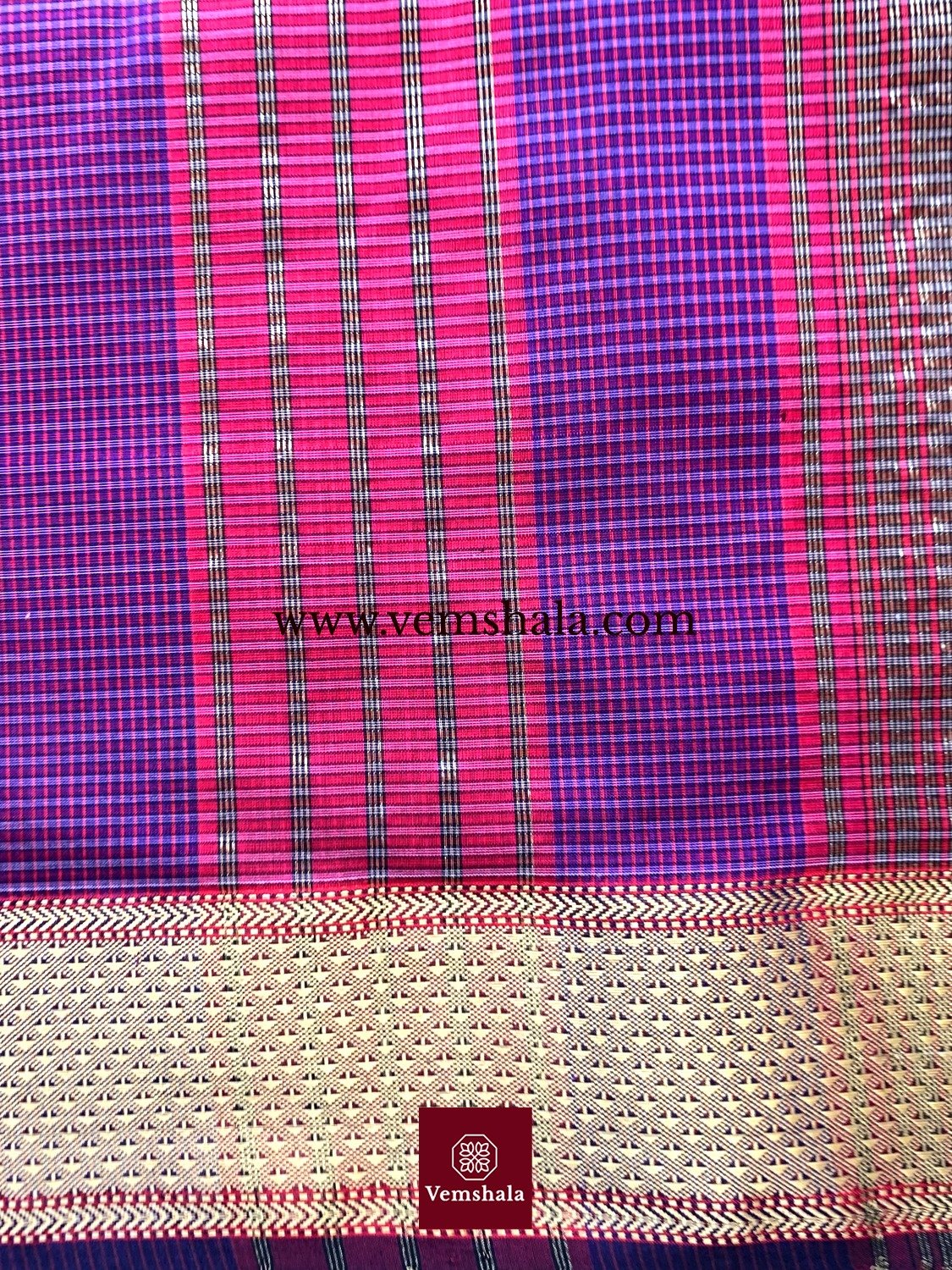 Hot Pink/ Purple/ Gold Maheshwari Saree : Tamanna - Vemshala