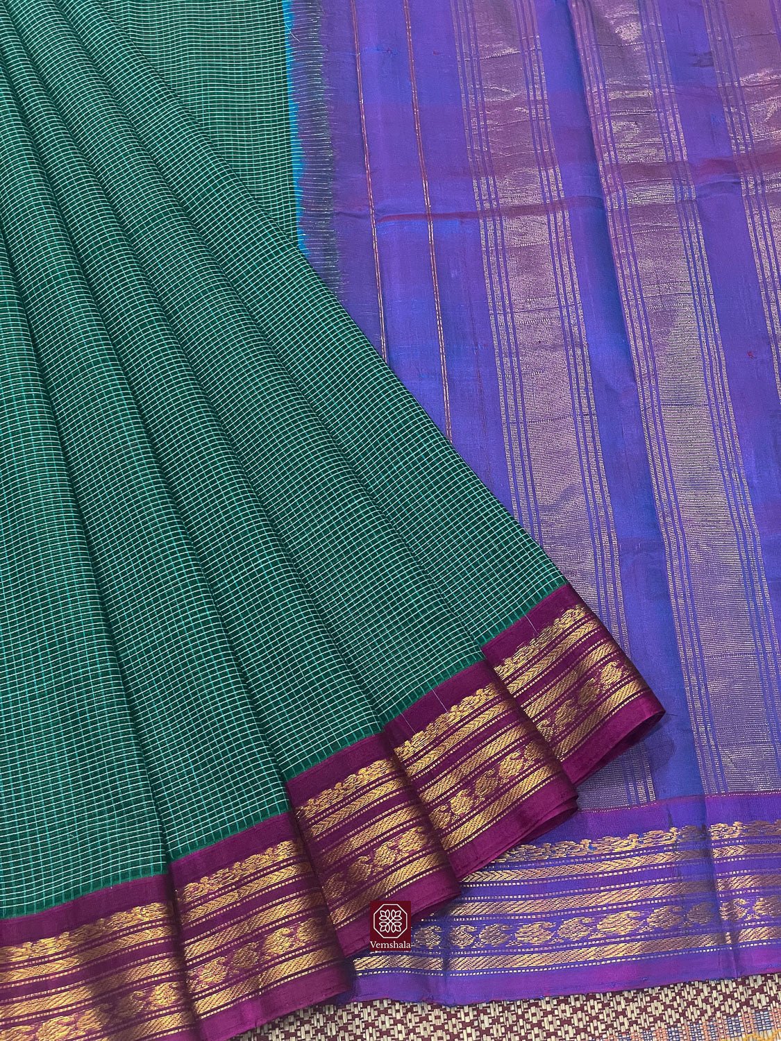 Jade Green Gadwal Cotton Saree - Vemshala