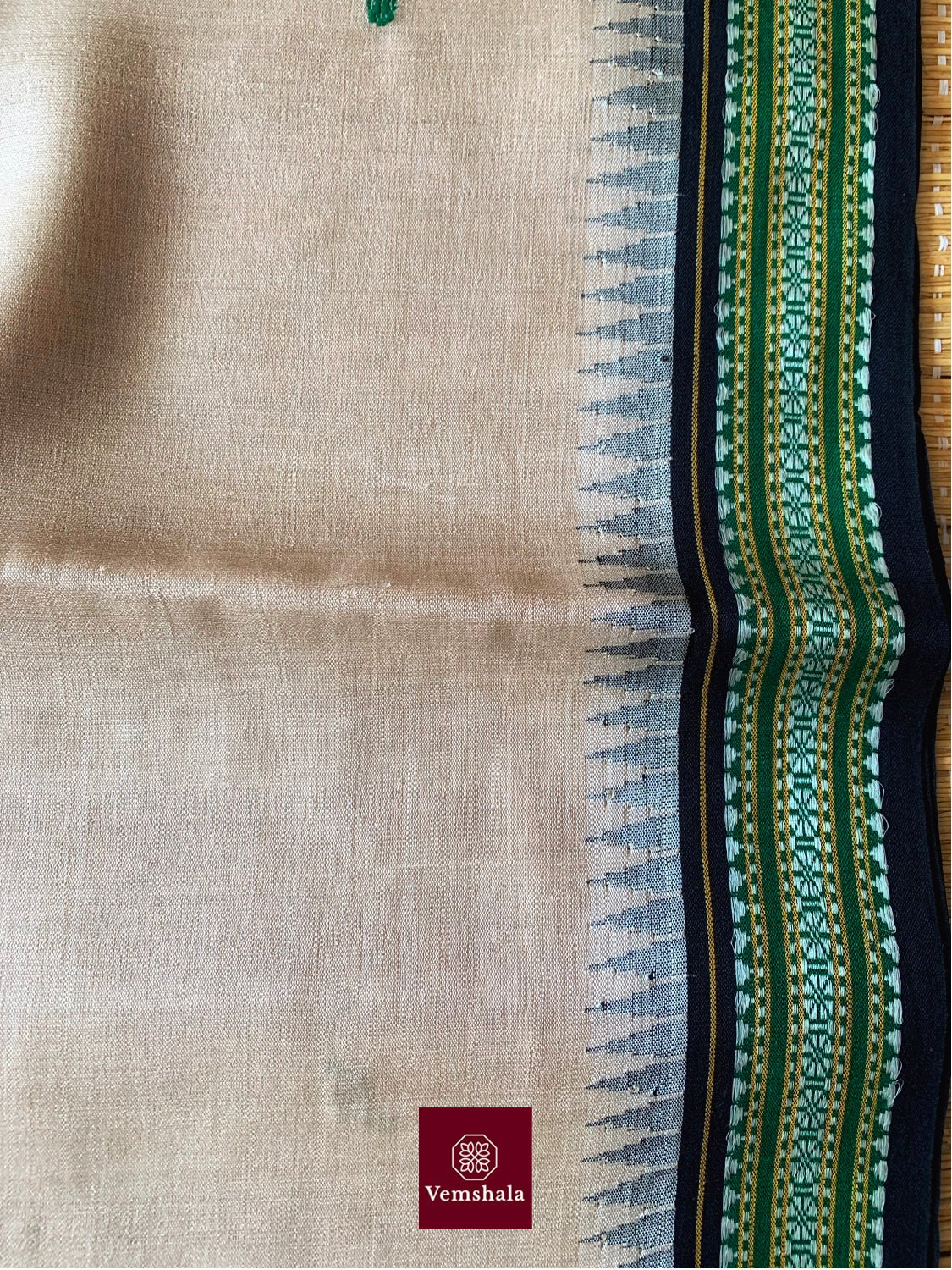 Karvati Kinar Tussar Silk Saree : Adweta - Vemshala