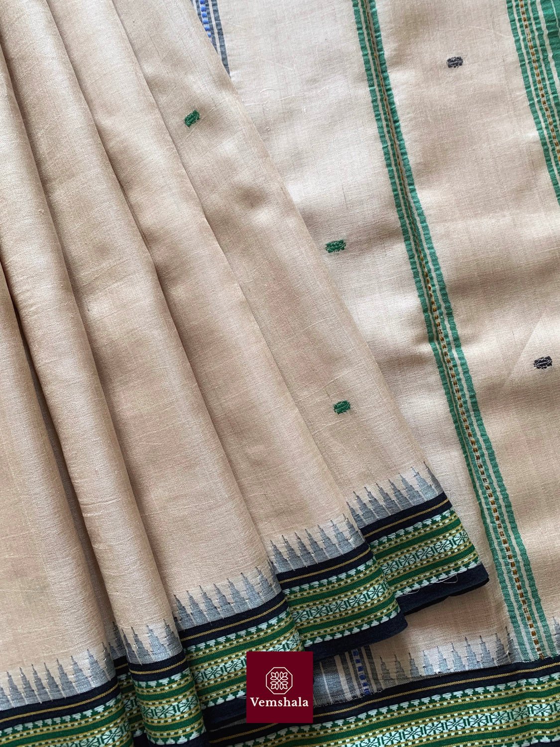 Karvati Kinar Tussar Silk Saree : Adweta - Vemshala