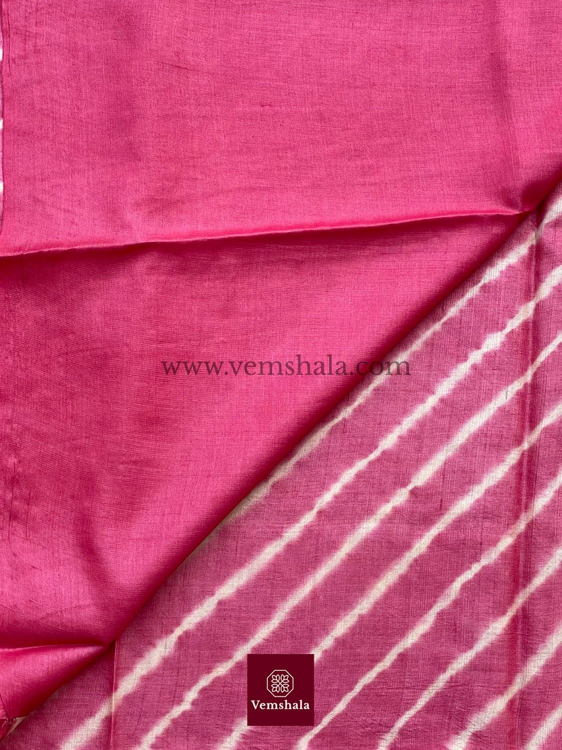 Lotus pink / Ecru Leheriya Silk Saree : Padmabha - Vemshala