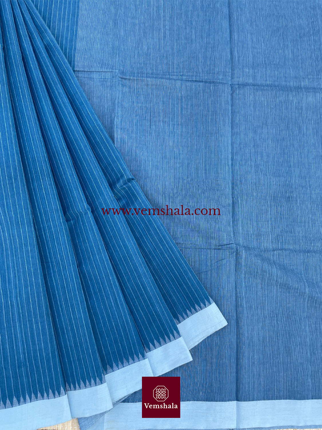 Navy / Pale Blue Ponduru Cotton Saree: Naayab - Vemshala