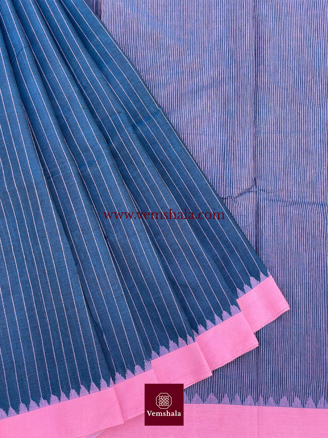 Navy / Pale Pink Ponduru Cotton Saree : Neema - Vemshala