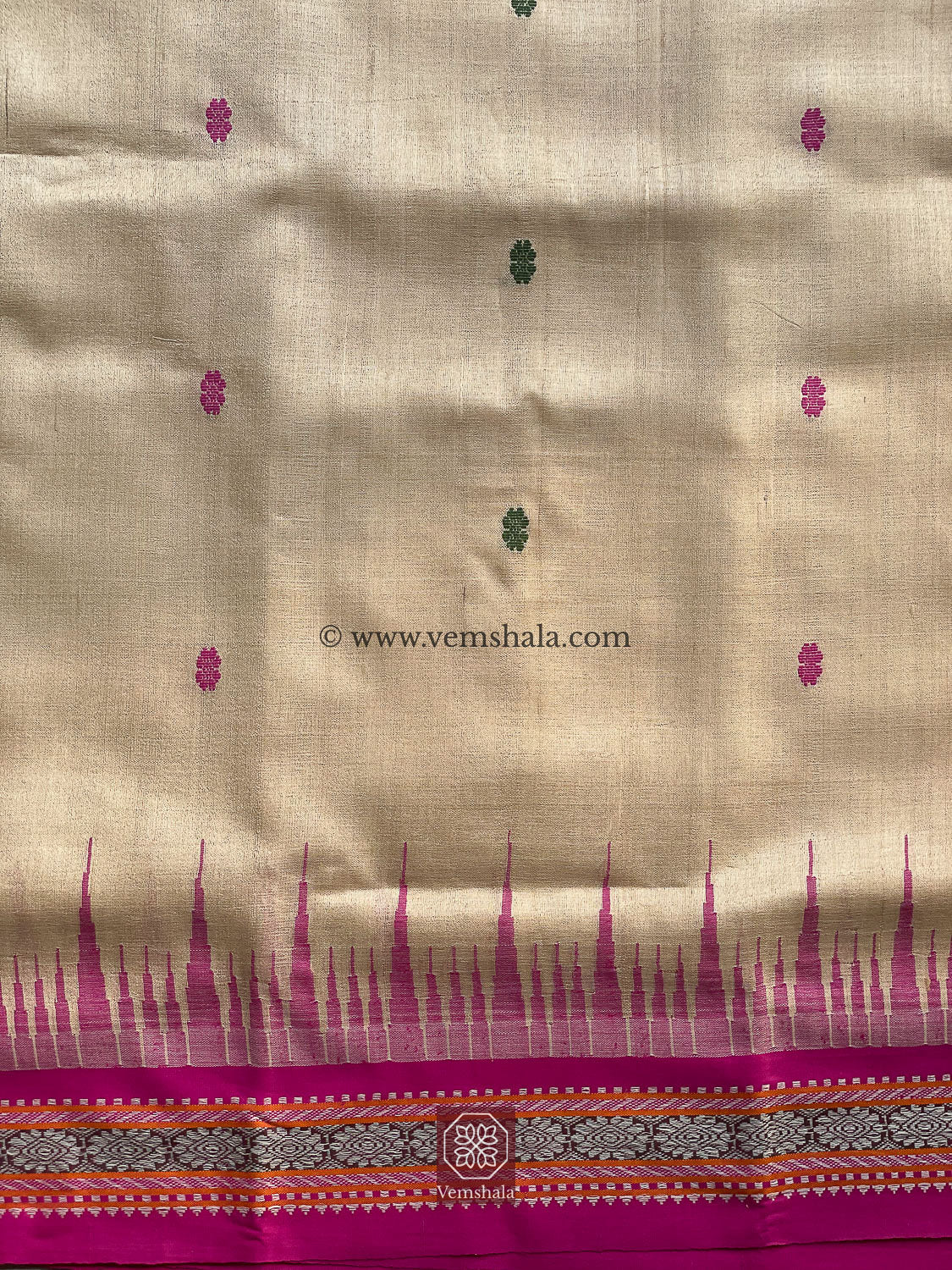 Jala Karvati Kinar Tussar Silk Saree : Exclusive - Vemshala