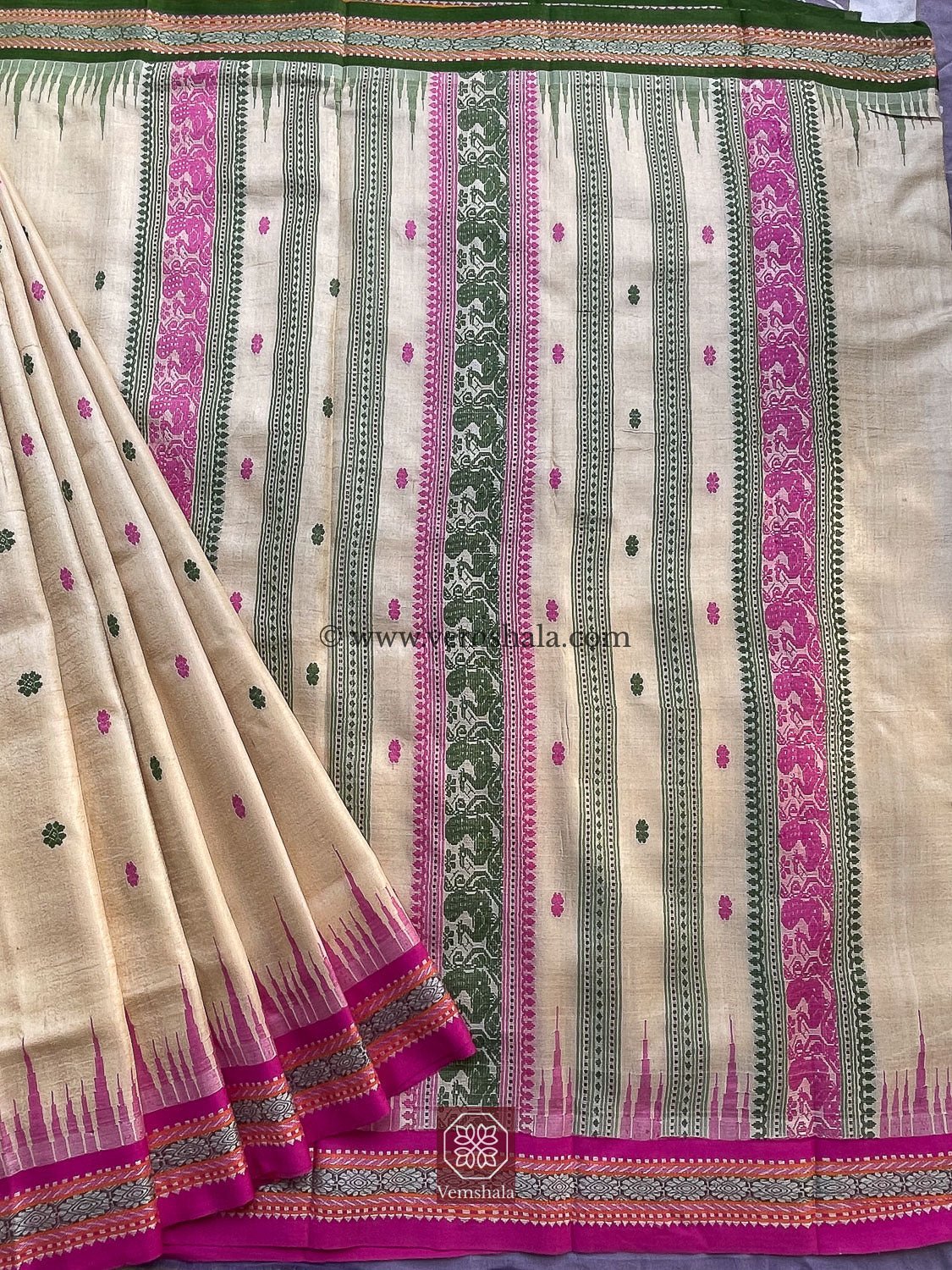 Jala Karvati Kinar Tussar Silk Saree : Exclusive - Vemshala